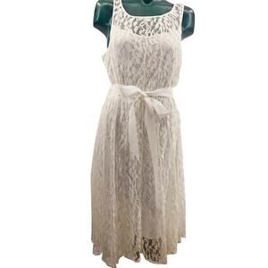 Luxe by Carmen Marc Valvo Lace Over White Sleeveless Knee Dress Women's 12 3151